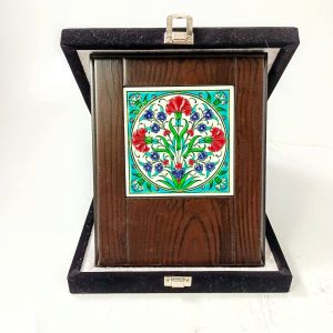 Ahşap Plaket 10x10 Çini Karolu Kadife Kutulu 2