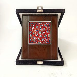 Ahşap Plaket 10x10 Çini Karolu Kadife Kutulu 11