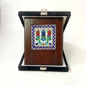 Ahşap Plaket 10x10 Çini Karolu Kadife Kutulu 9