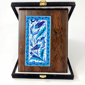 Ahşap Plaket 10x20 Çini Karolu Kadife Kutulu 14