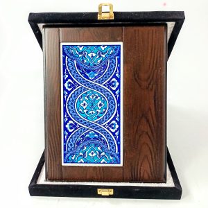 Ahşap Plaket 10x20 Çini Karolu Kadife Kutulu 8