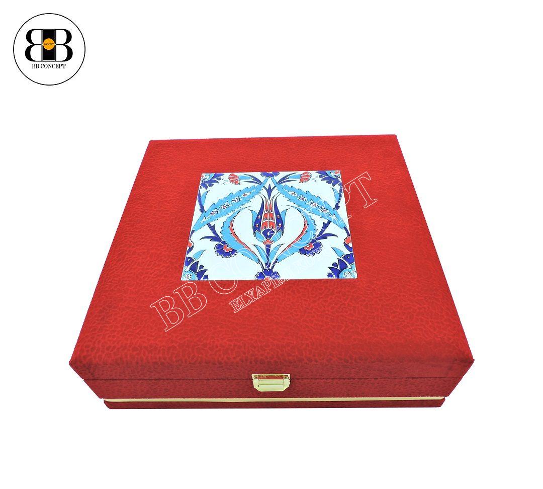 Çiçek ve Hediye Kutusu Çini Karolu Lüks Desenli Kadife Metal Şeritli - Görsel 3