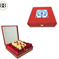 Çiçek ve Hediye Kutusu Çini Karolu Lüks Desenli Kadife Metal Şeritli
