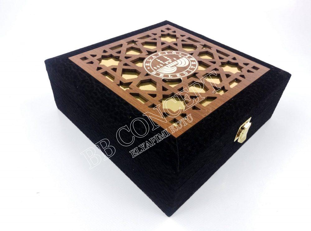 İkili Kahve Fincan ve Cezve Seti Zamak Kadife Ahşap Kutulu - Görsel 5