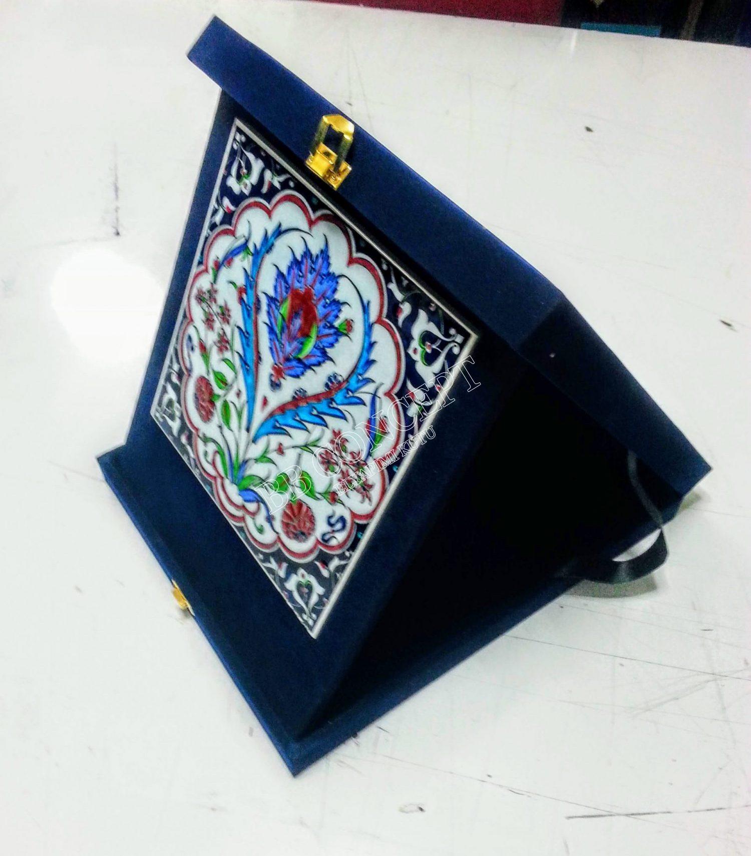 Kadife Plaket Kutusu 20x20 Karolu Kadife Kutulu - Görsel 3