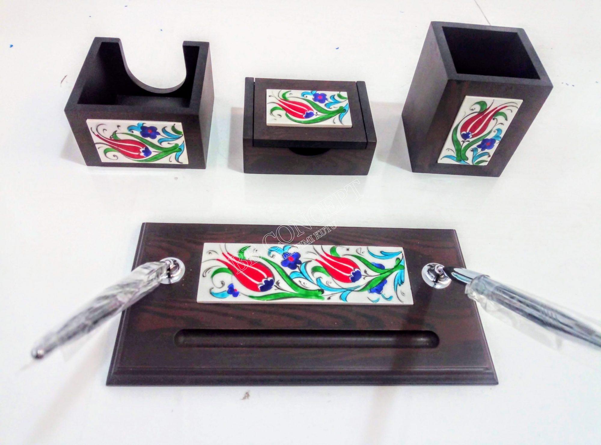 Ahşap ve Çinili Masa Üstü Seti