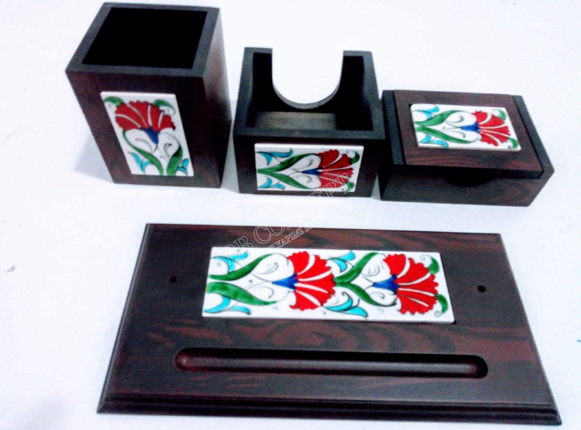 Ahşap ve Çinili Masa Üstü Seti