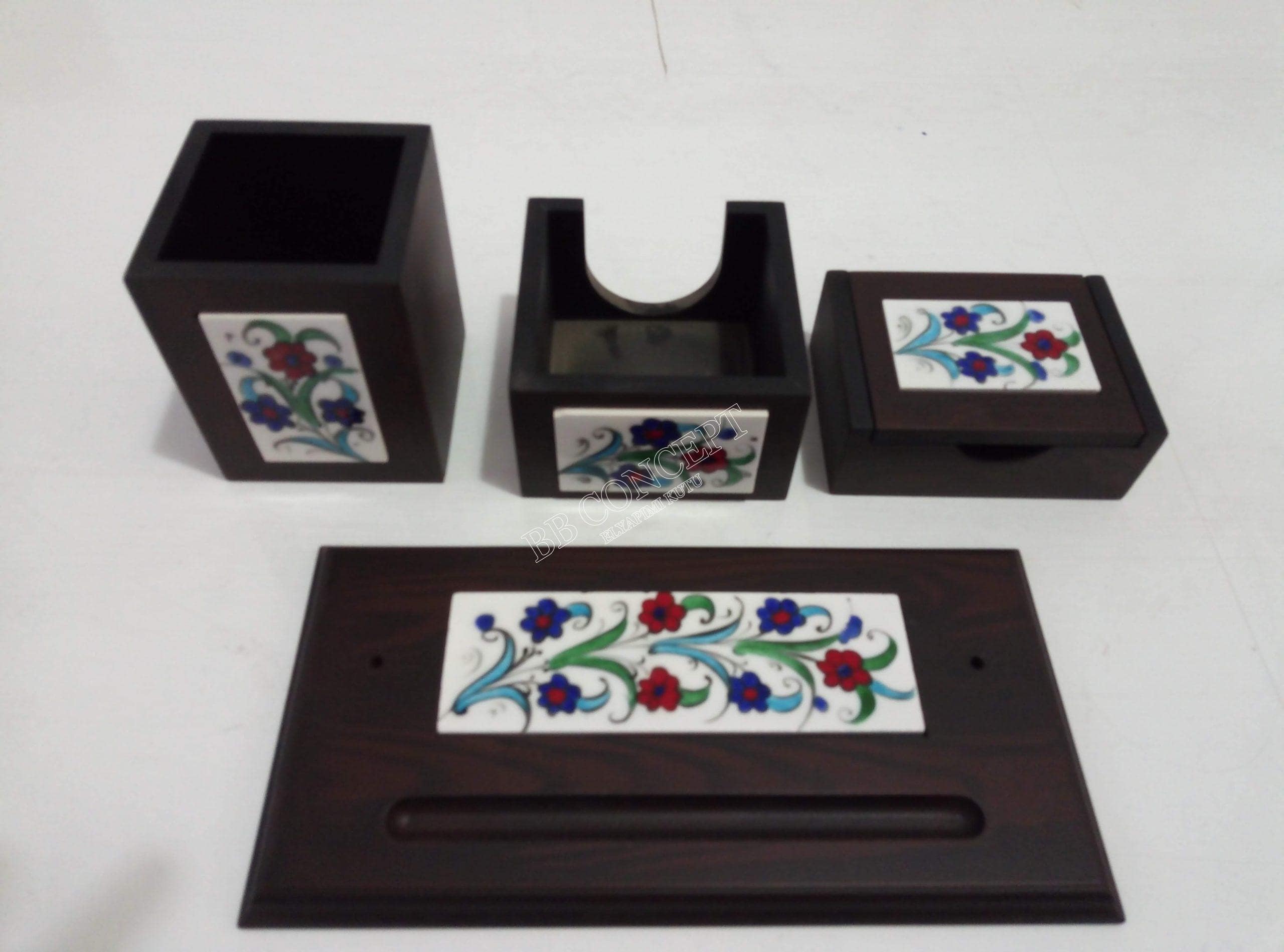 Ahşap ve Çinili Masa Üstü Seti