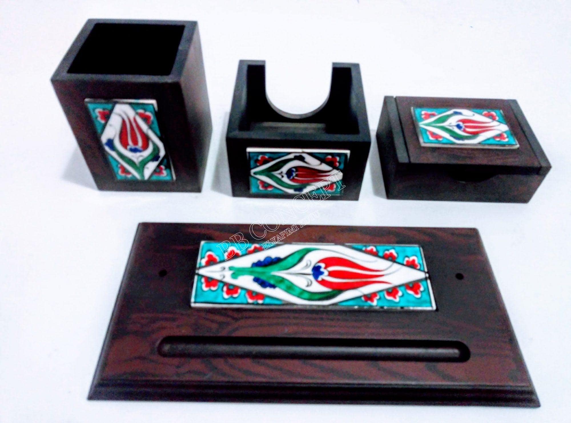 Ahşap ve Çinili Masa Üstü Seti