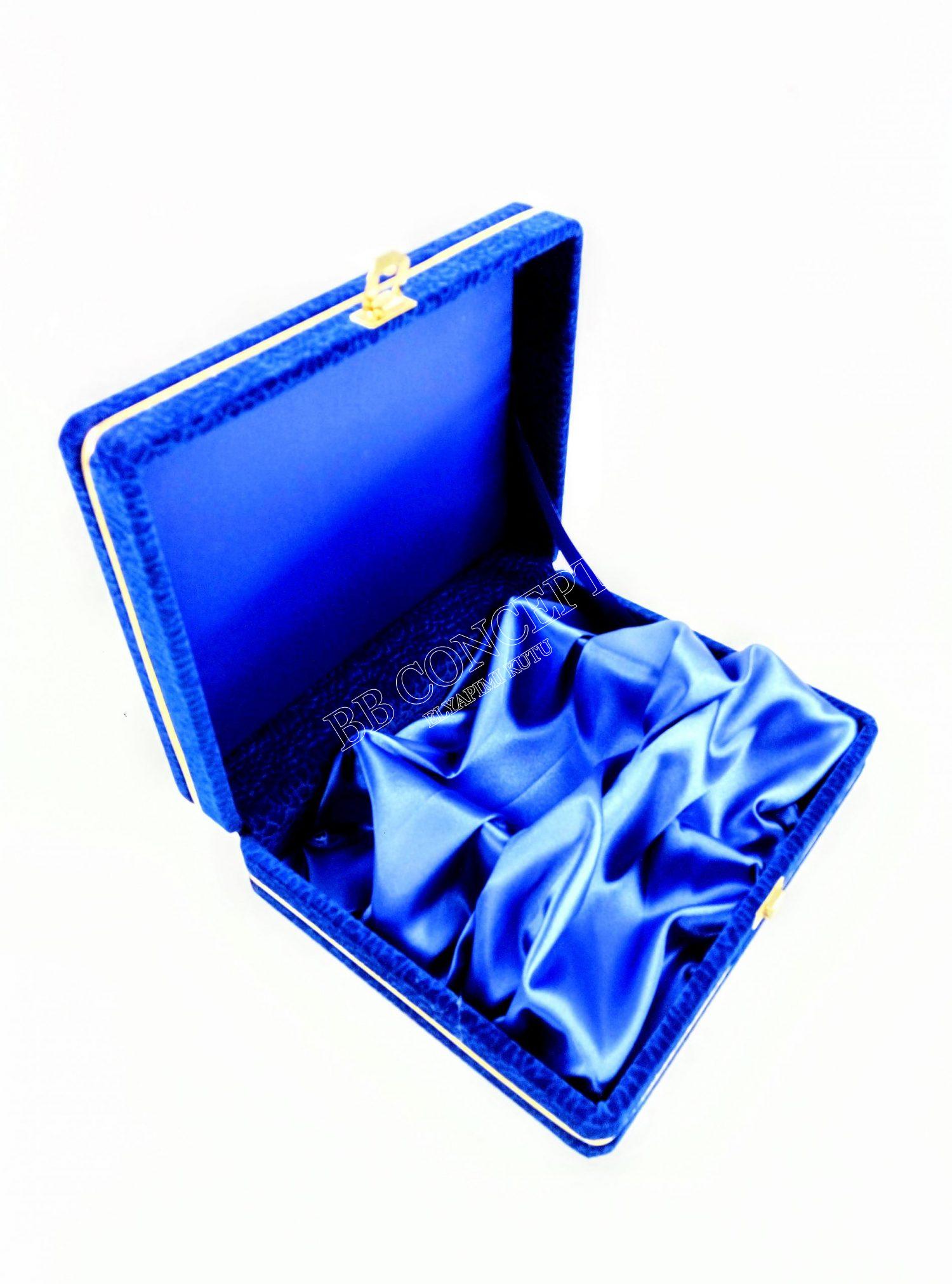 Altılı Kahve Fincanı Kutusu Lüks Desenli Kadife Metal Şeritli - Görsel 5