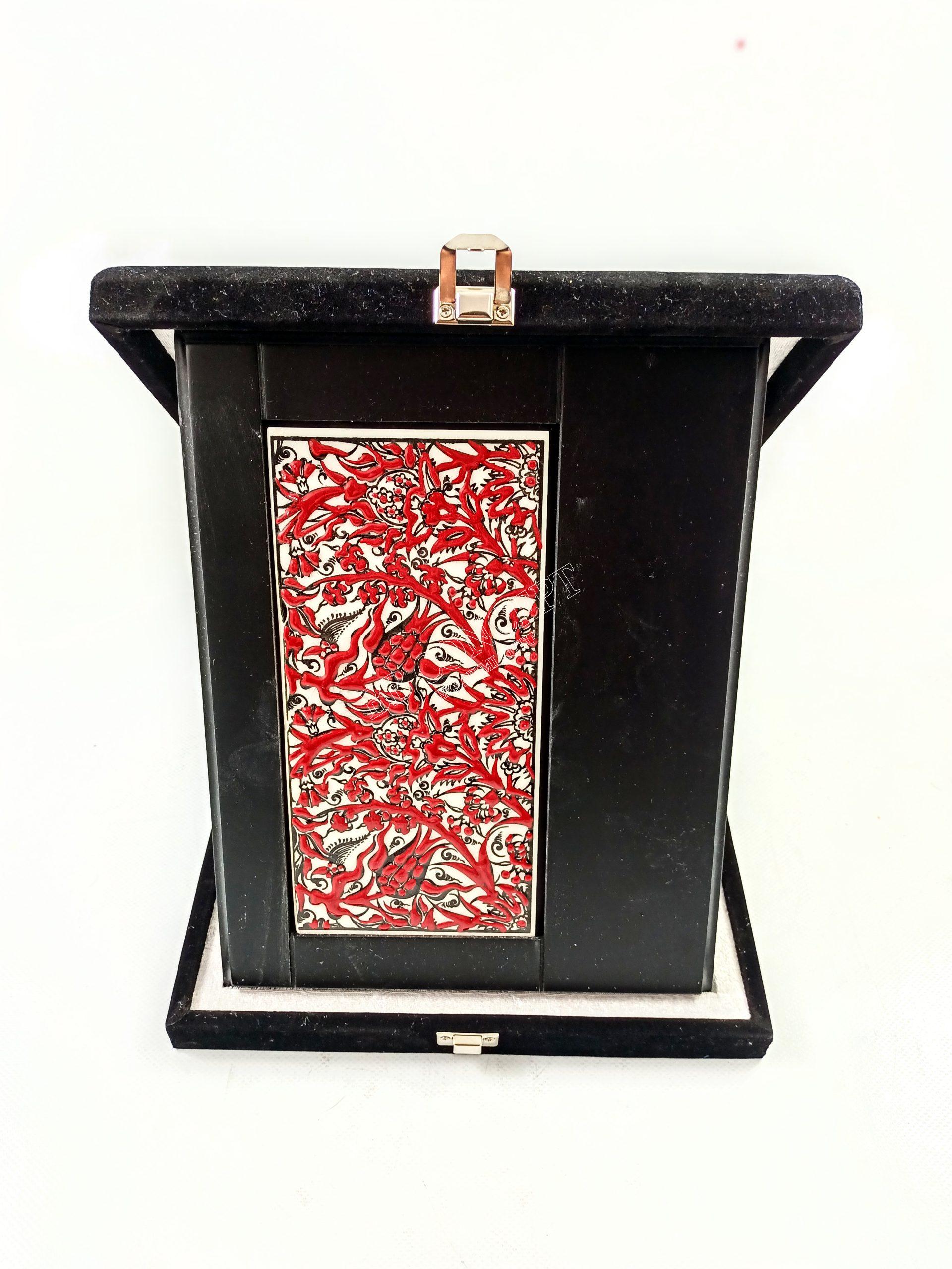 Ahşap Plaket 10x20 Çini Karolu Kadife Kutulu 33