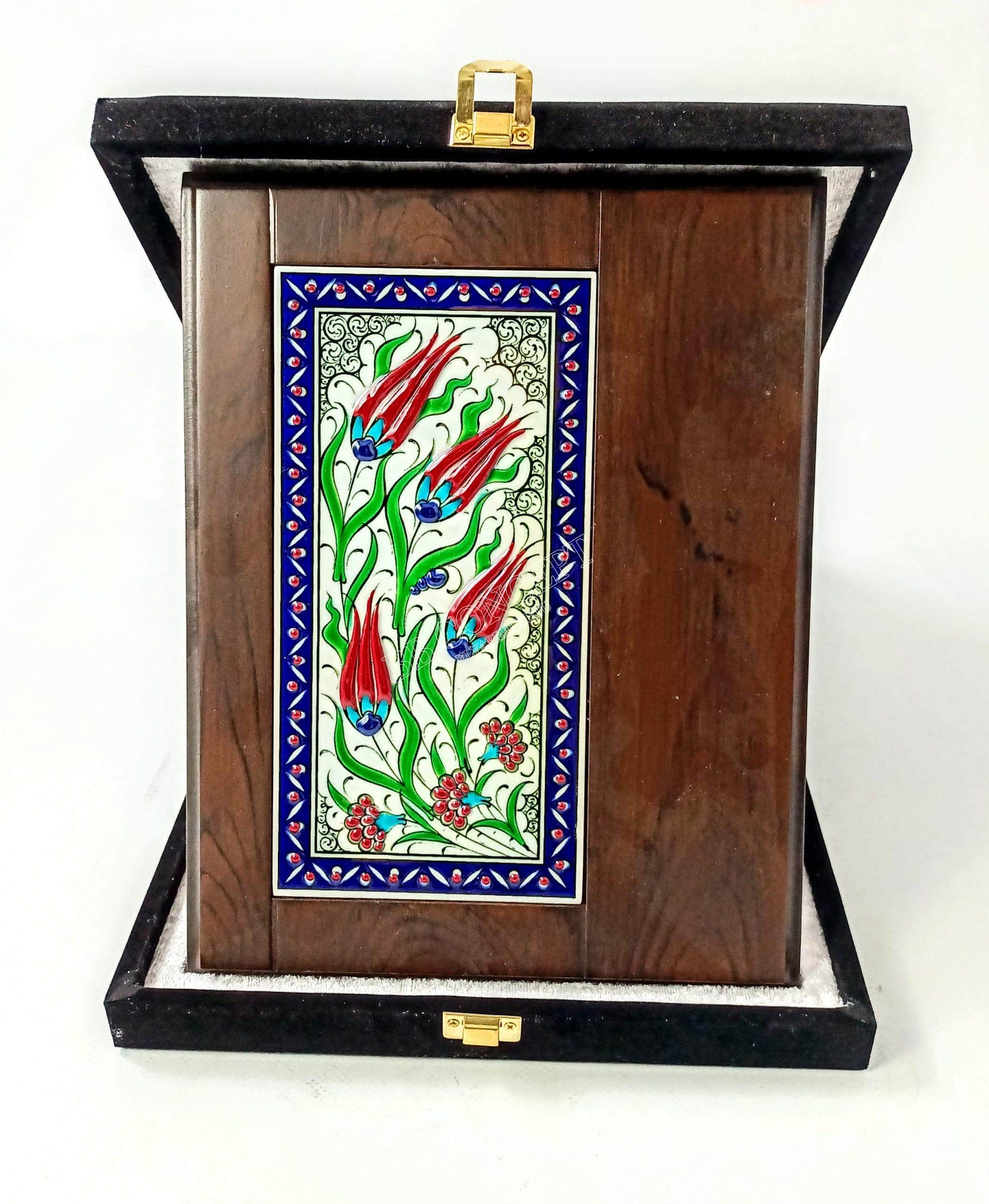Ahşap Plaket 10x20 Çini Karolu Kadife Kutulu 20