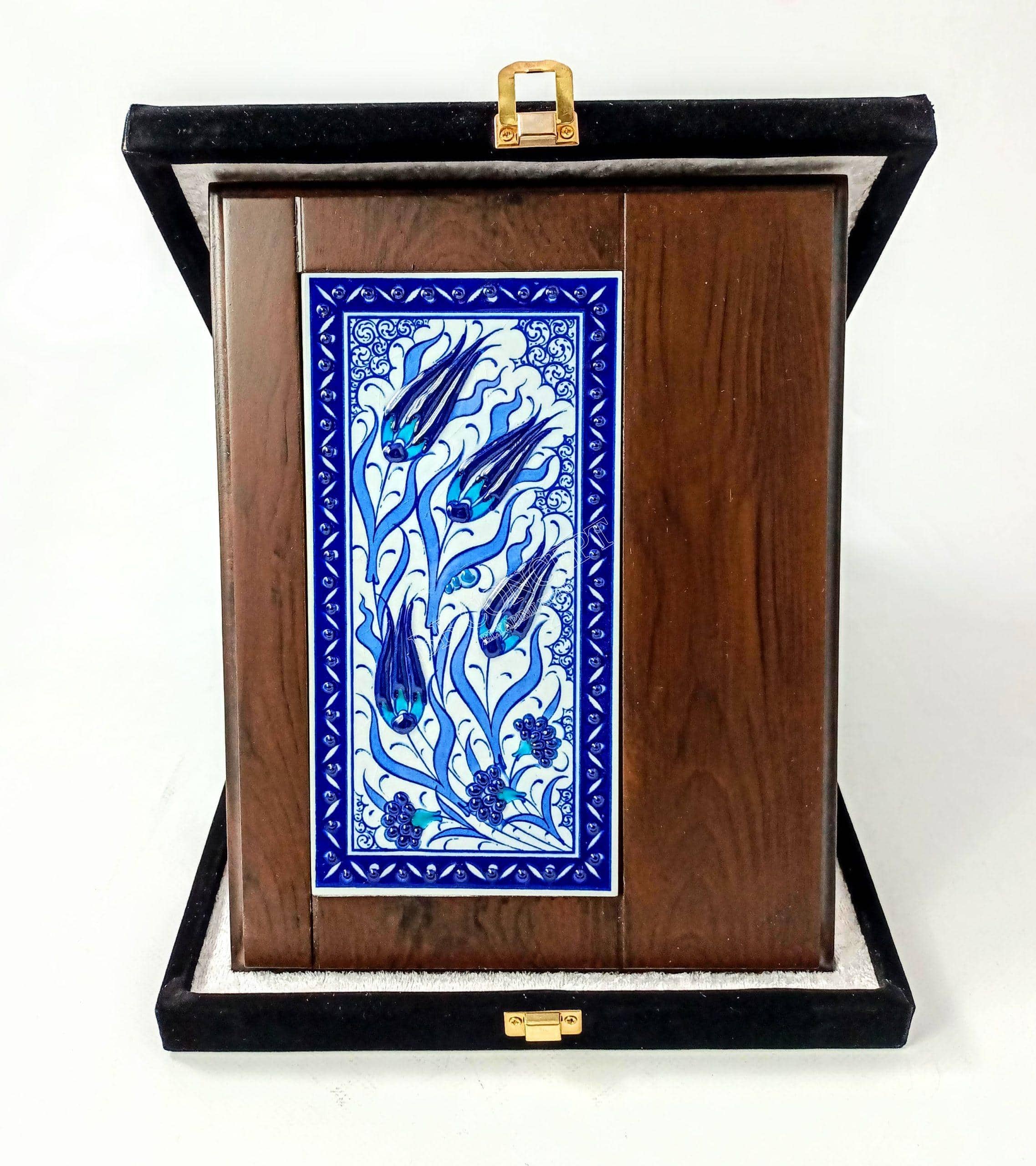 Ahşap Plaket 10x20 Çini Karolu Kadife Kutulu 18