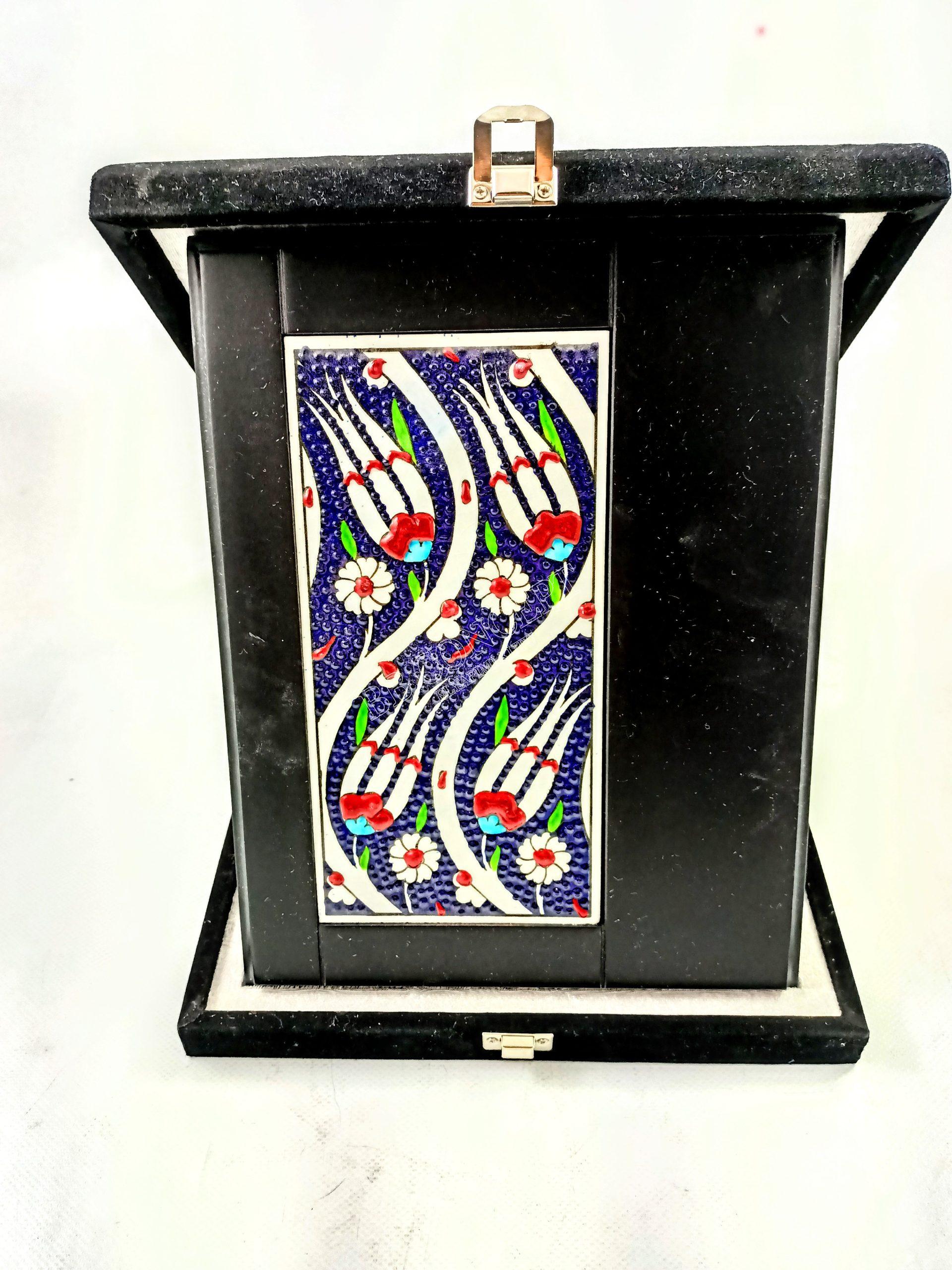 Ahşap Plaket 10x20 Çini Karolu Kadife Kutulu 41