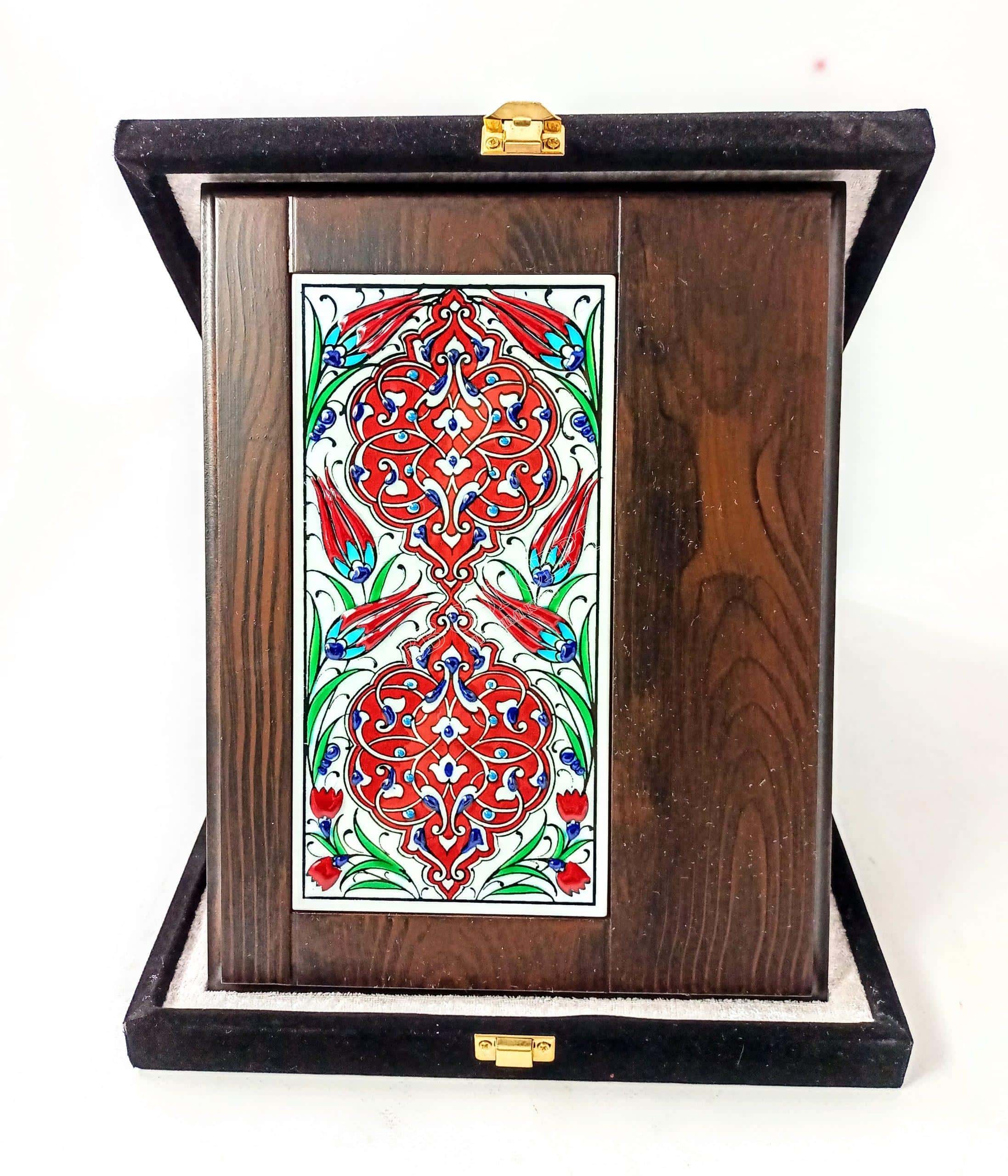 Ahşap Plaket 10x20 Çini Karolu Kadife Kutulu 10