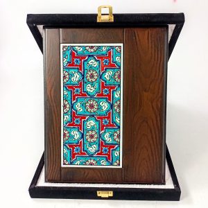 Ahşap Plaket 10x20 Çini Karolu Kadife Kutulu 4