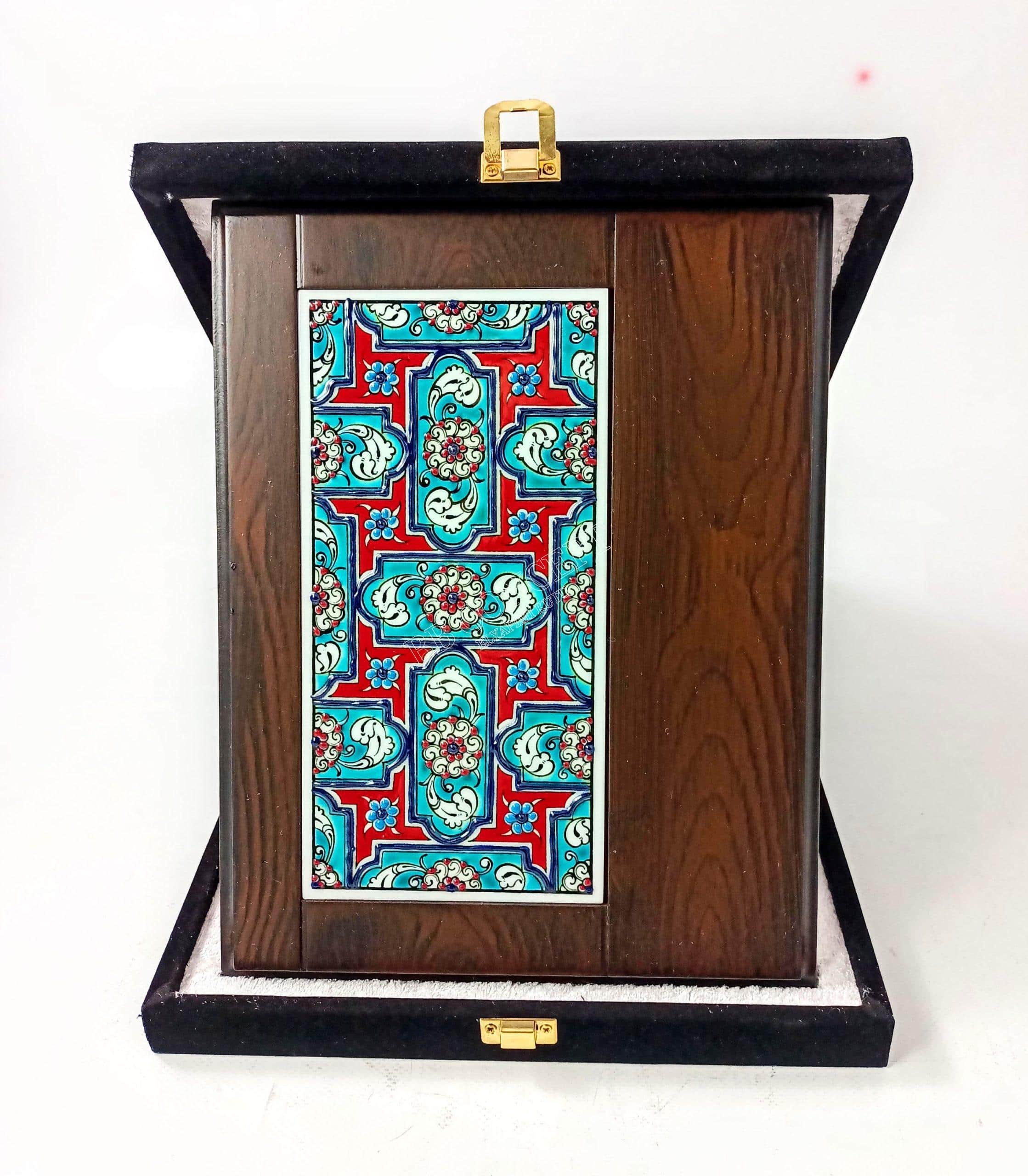 Ahşap Plaket 10x20 Çini Karolu Kadife Kutulu 4