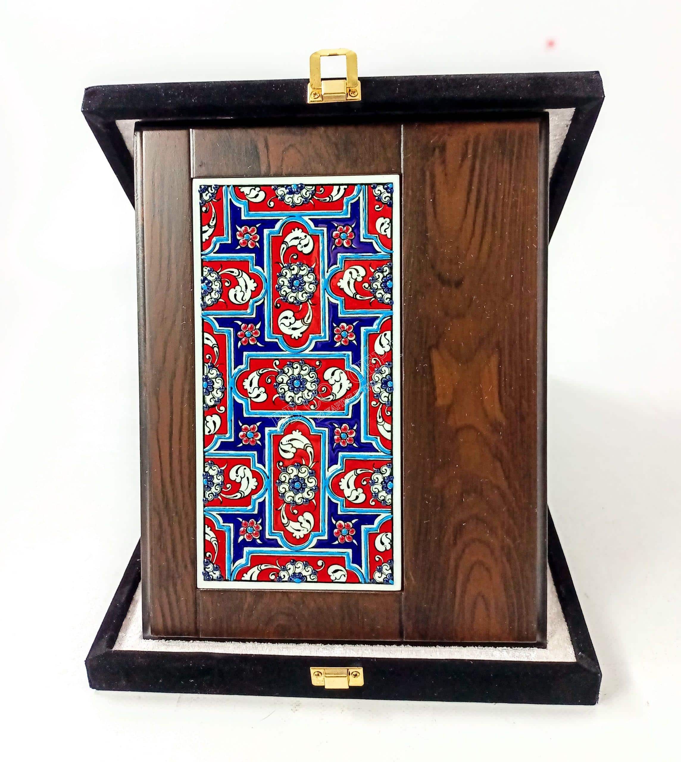 Ahşap Plaket 10x20 Çini Karolu Kadife Kutulu 2