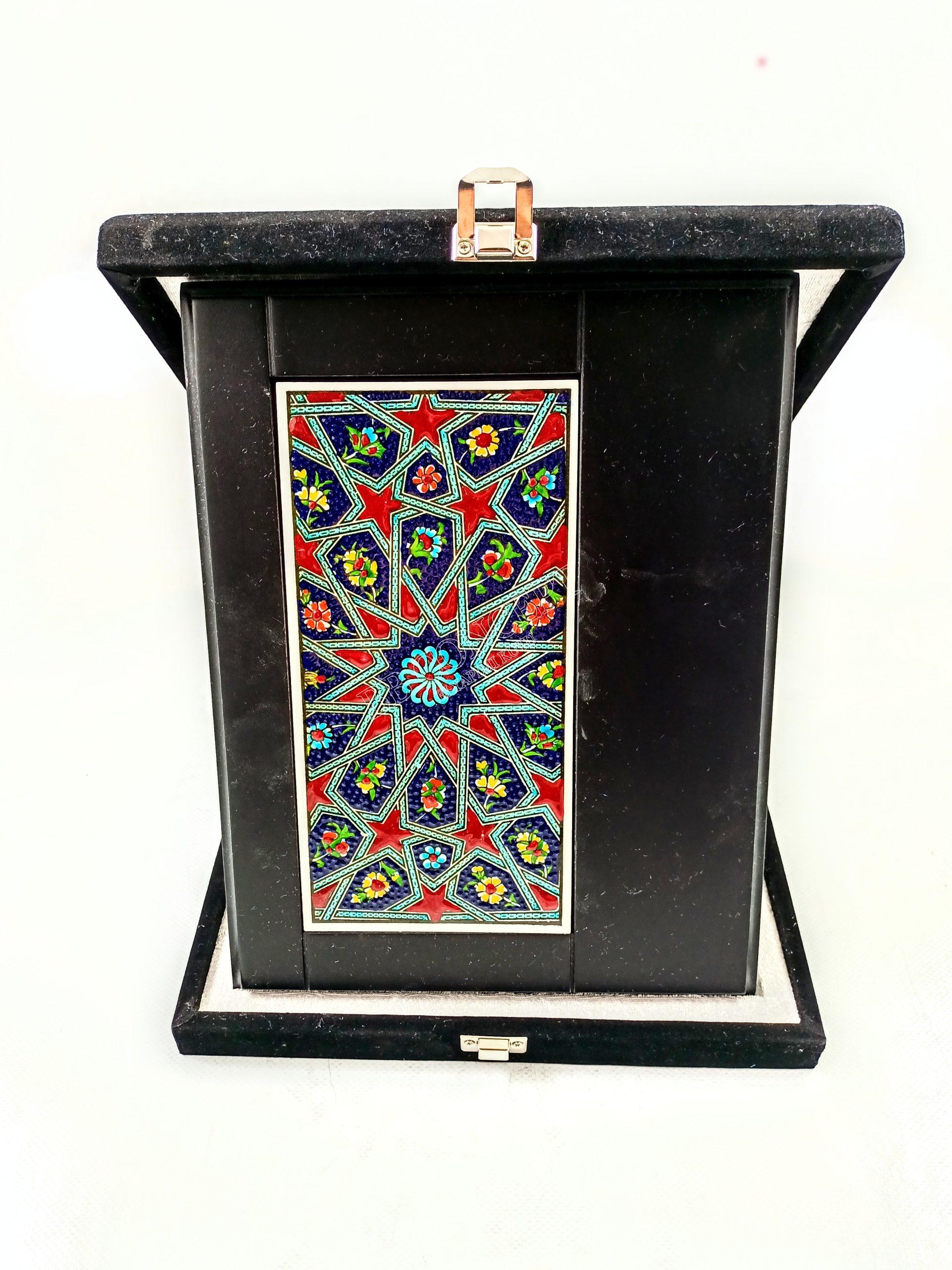 Ahşap Plaket 10x20 Çini Karolu Kadife Kutulu 39