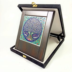 Ahşap Plaket 15x15 Çini Karolu Kadife Kutulu 2